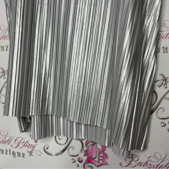 H&M pleated tank top ribbon tie straps silver shiny metallic disco πͺ© style - Picture 6 of 10